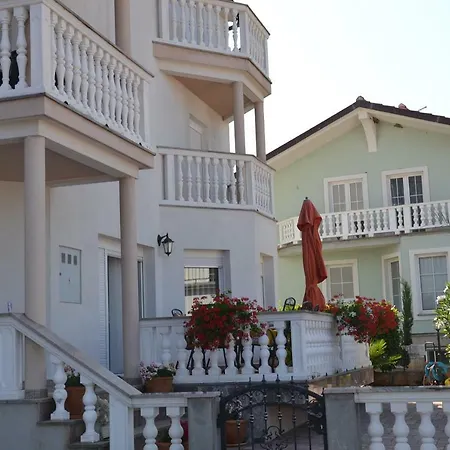 Konukevi Basic Sveti Anton 88 Malinska