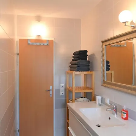 Basic Sveti Anton 88 Гостевой дом Малинска