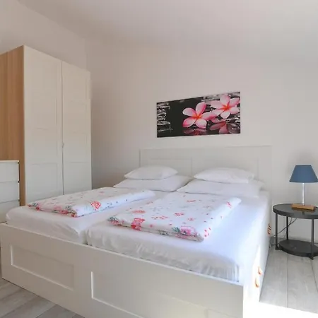Basic Sveti Anton 88 Гостевой дом