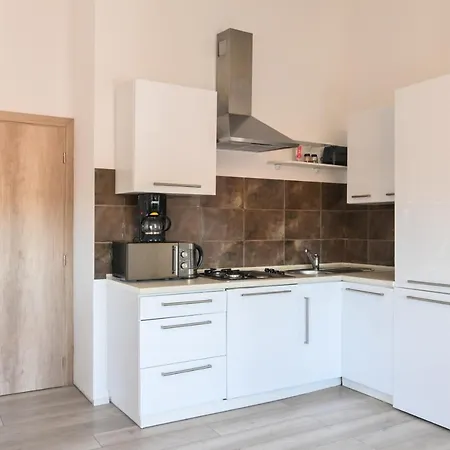 Basic Sveti Anton 88 Malinska