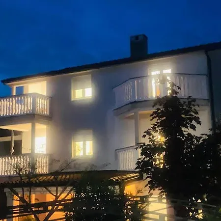Basic Sveti Anton 88 Casa de hóspedes Malinska